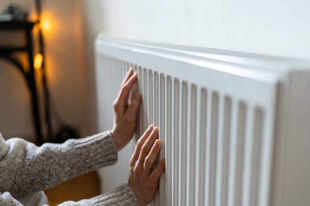 Powerflush or Magnetic Filter? Choosing the Right Solution for Your Heating System